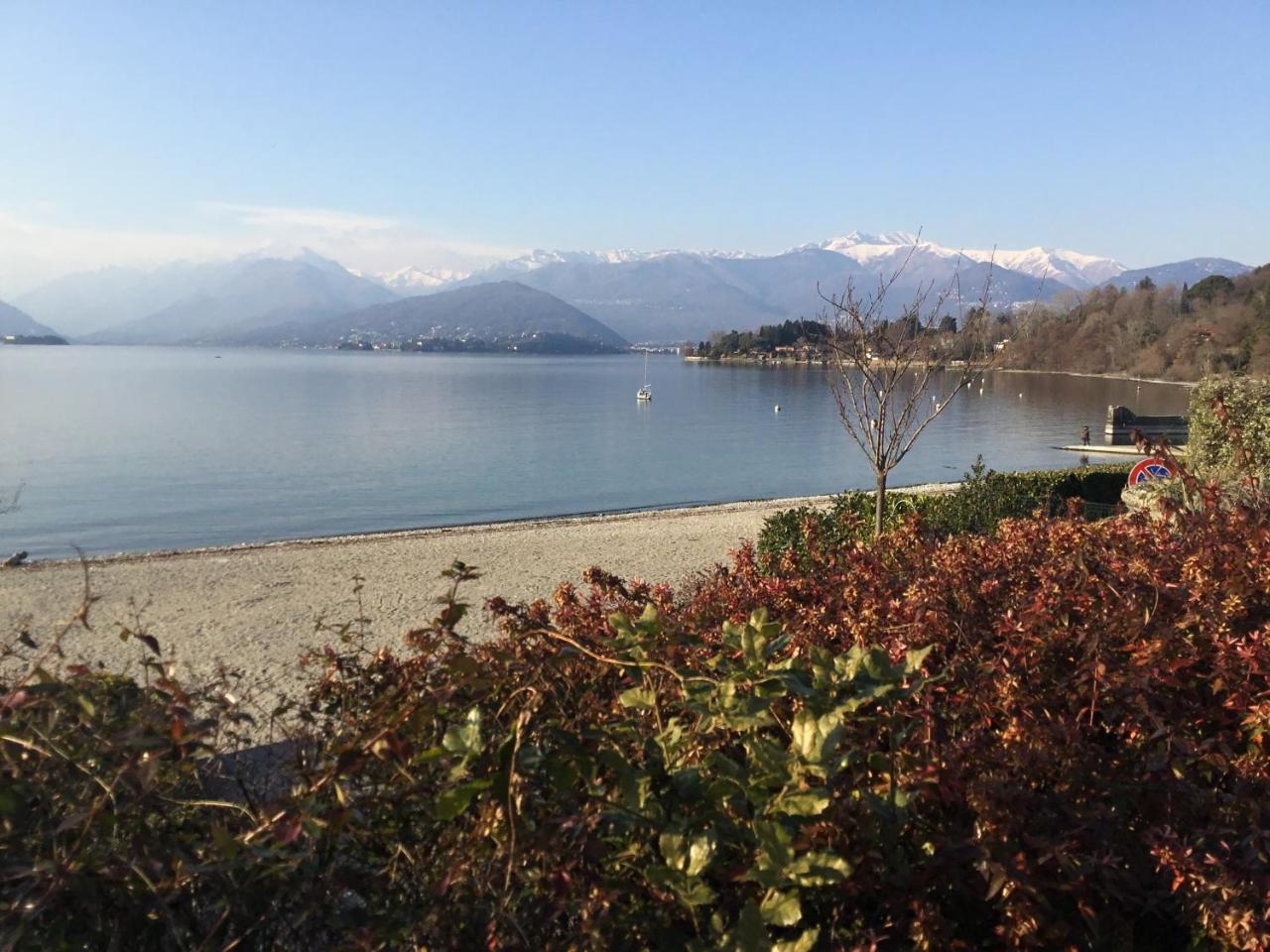 Villa Maria Lago Maggiore Reno Di Leggiuno Luaran gambar